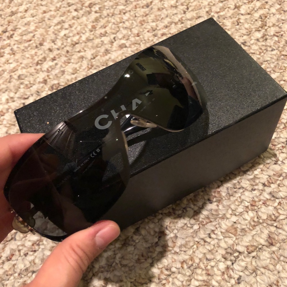 Chanel eyeglasses - Picture 5 of 8